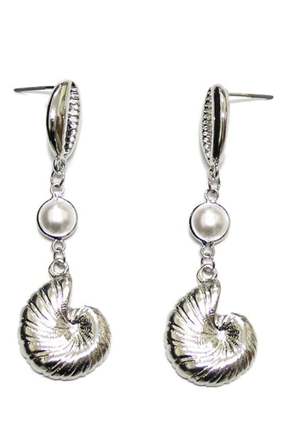 Shell Earrings with Pearl